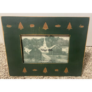G.H Bass & Co Green Outdoor 4x6 Picture Frame Tree Bear Fish Rustic Cabin
